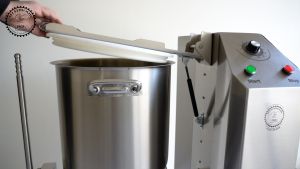 Sequence 01.00_03_07_31.Still009